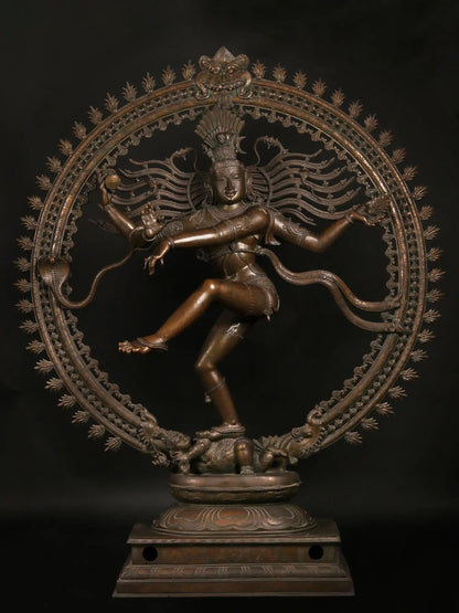 Statue Nataraja en bronze Panchaloha super fin de 80 po (Est-ce le plus beau Nataraja en bronze de tous les temps ?)