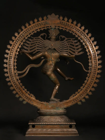 Statue Nataraja en bronze Panchaloha super fin de 80 po (Est-ce le plus beau Nataraja en bronze de tous les temps ?)